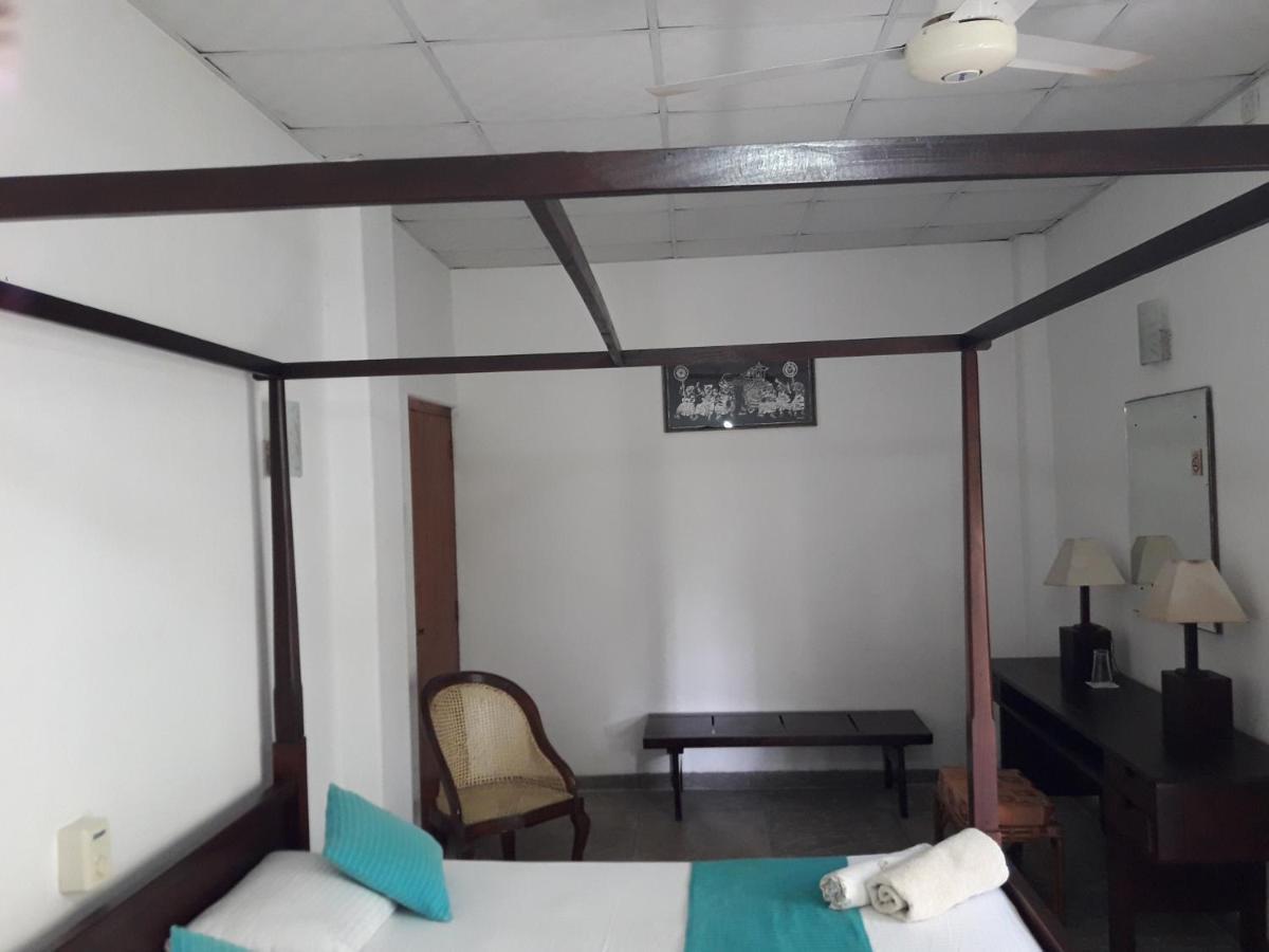 Sea Front Hikkaduwa Apartment ภายนอก รูปภาพ