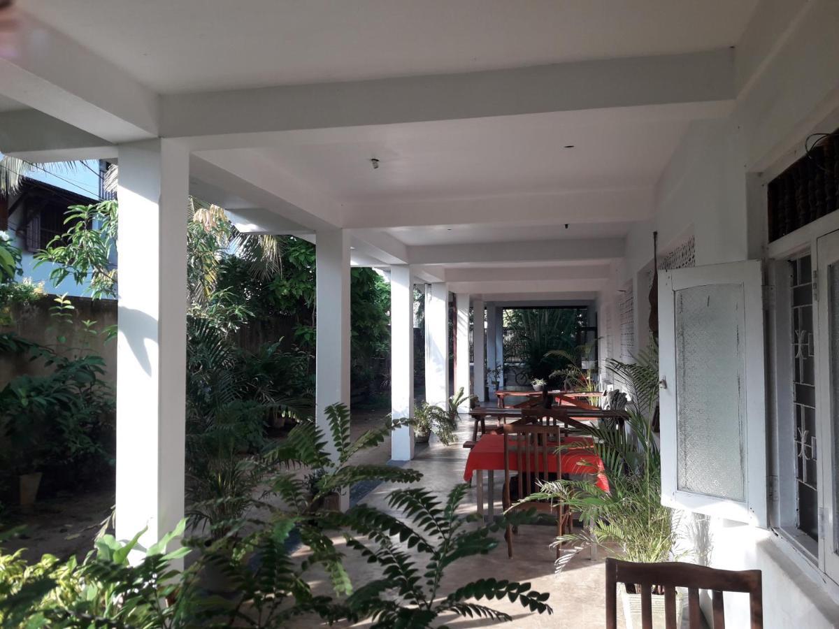 Sea Front Hikkaduwa Apartment ภายนอก รูปภาพ
